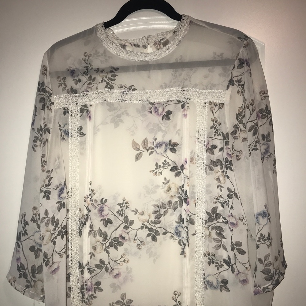 Lauren Conrad Blouse